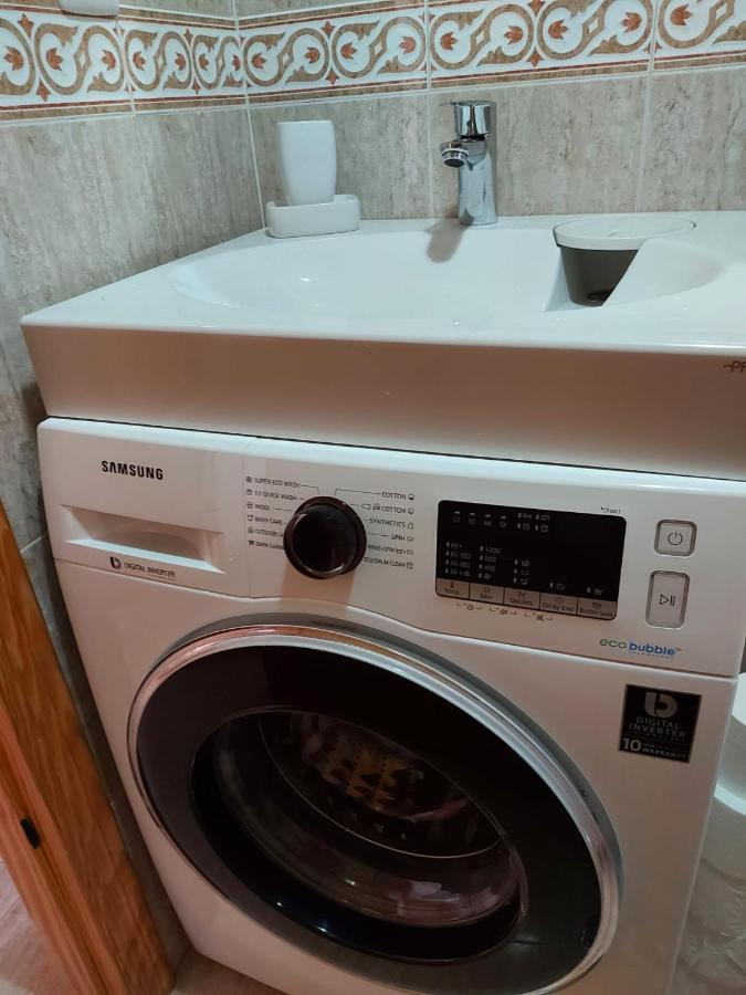 Linmarko Apartamento En Centro De Torrevieja Luaran gambar