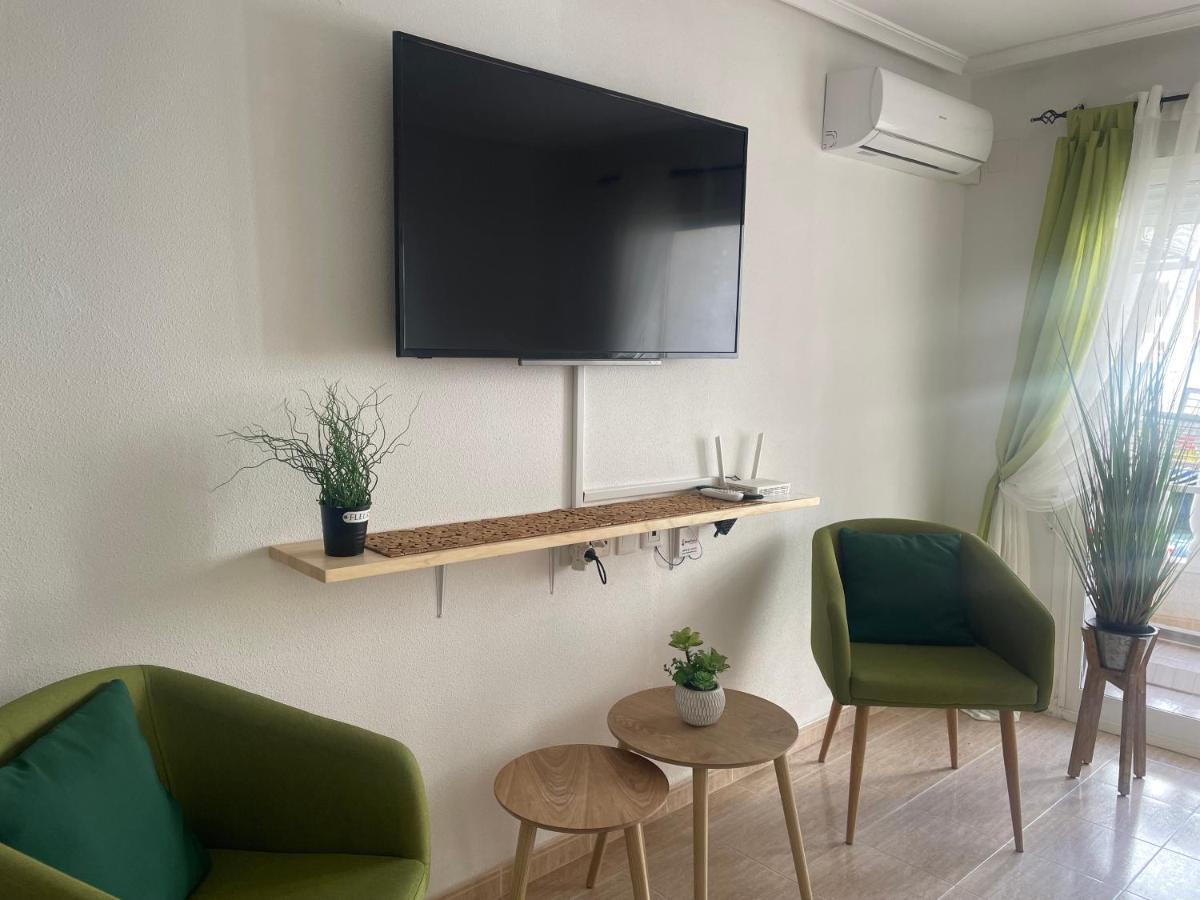 Linmarko Apartamento En Centro De Torrevieja Luaran gambar